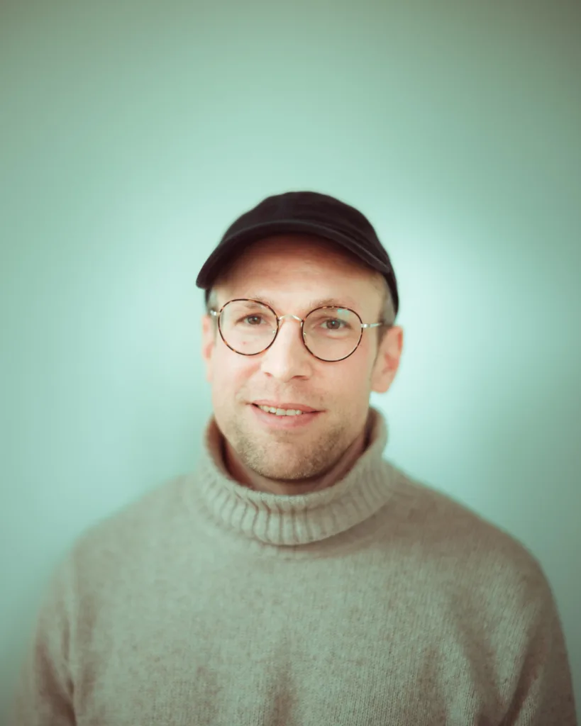 Aaron Mandelmann, Kontrabas, Bokare